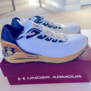 Notre Dame Under Armour HOVR Sonic 3 Team. Brand new in the box.